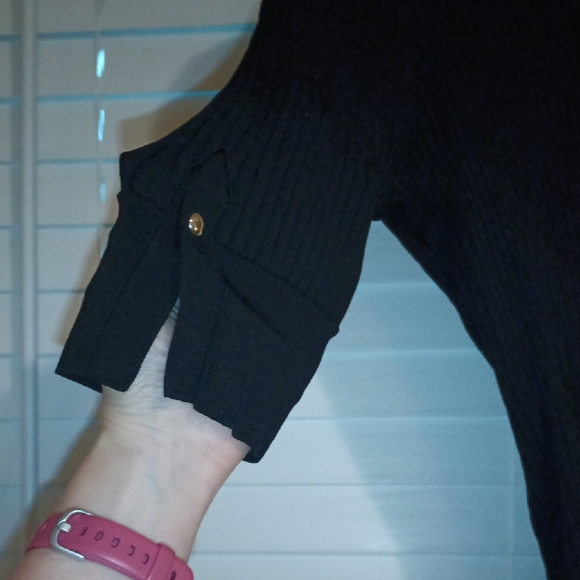 Cache Black Fitted Button Down Polo Top - Picture 4 of 4